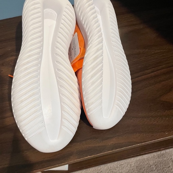 Womens Adidas Originals running shoes - Picture 3 of 5